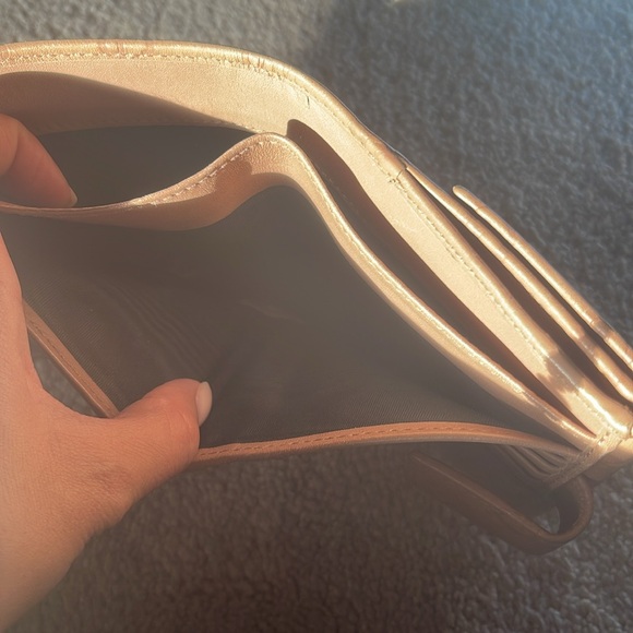 GG Gucci Guccisima Bi-Fold Wallet - Picture 6 of 9